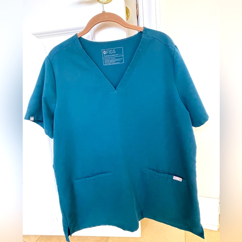 Figs scrub top. Large.  Caribbean Blue. *Limited Edition *